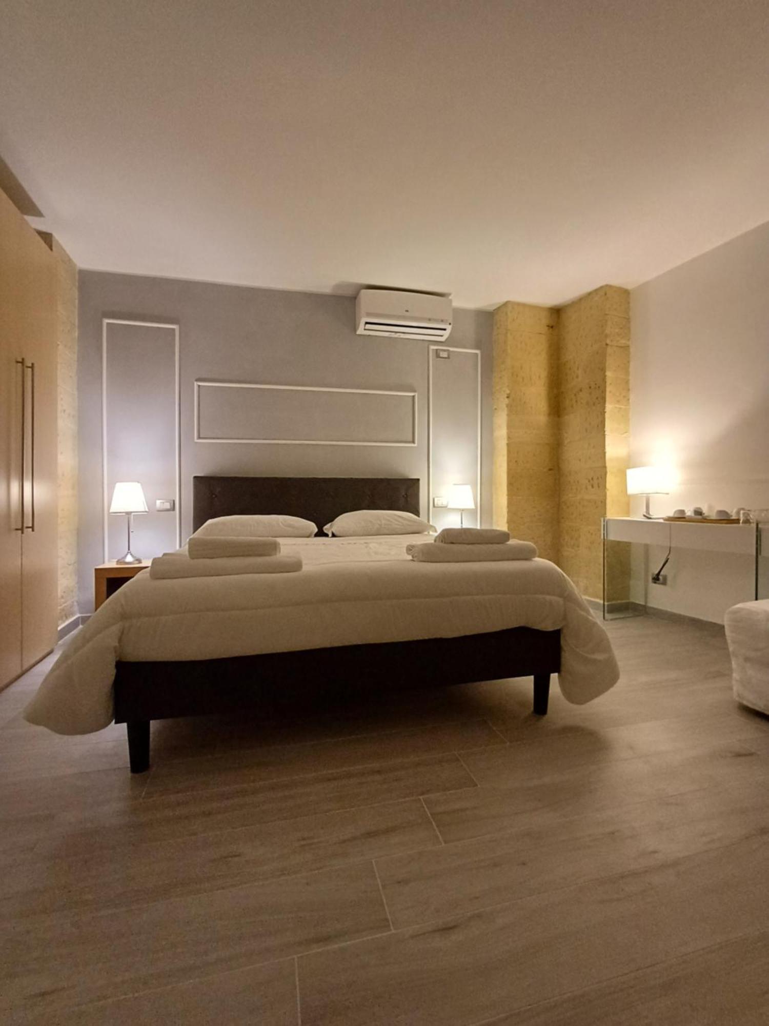 Bed & Breakfast Idomeneo 63 Lecce Extérieur photo