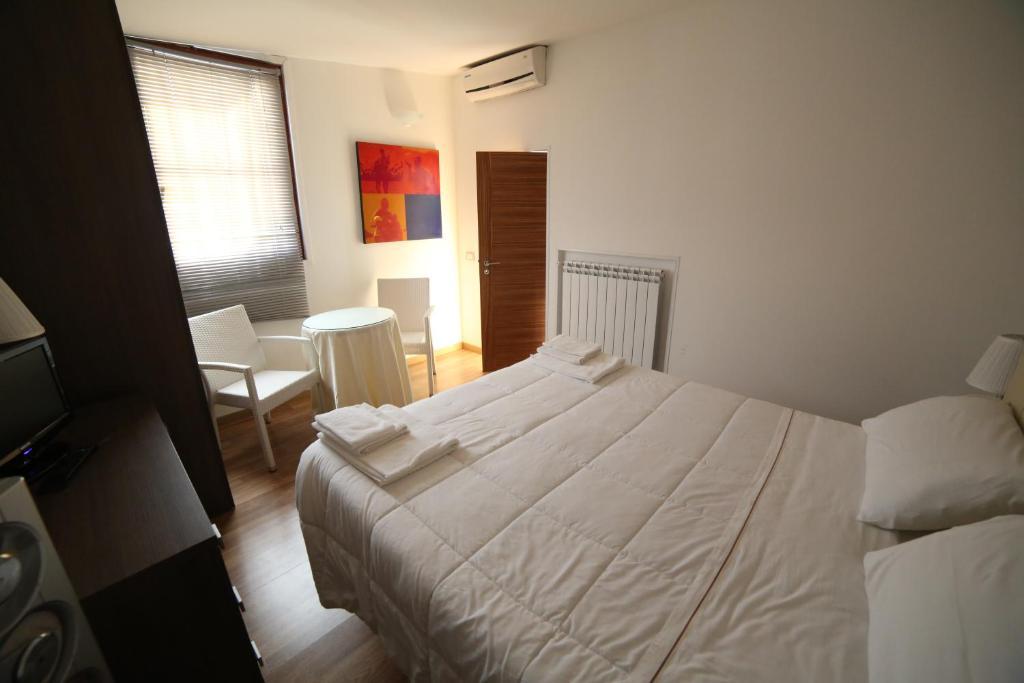 Bed & Breakfast Idomeneo 63 Lecce Extérieur photo